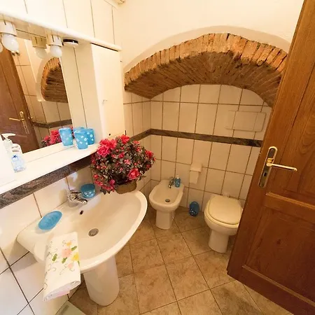 Сasa de vacaciones Casa Girasole Costa d'Oneglia